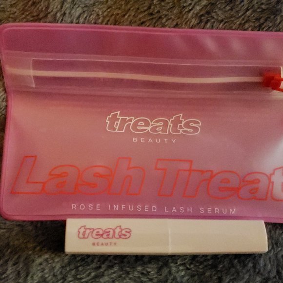 TREATS BEAUTY  Lash Treat Lash Serum $70 - Picture 6 of 7